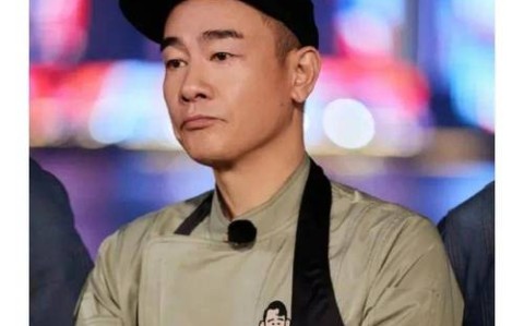 陈小春张智霖港乐情怀引爆热搜（陈小春张智霖谁更红）