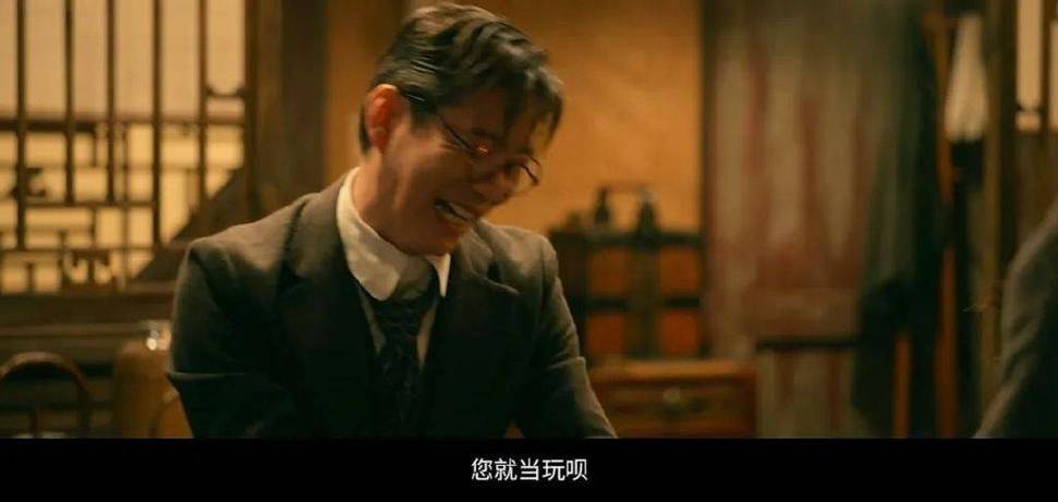 陈佩斯黄渤主演(陈佩斯黄渤主演的戏台)